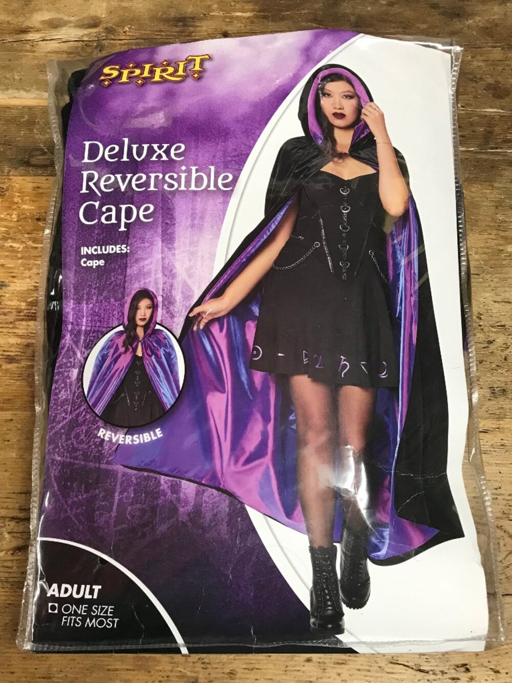 Spirit Deluxe Reversible Adult Cape